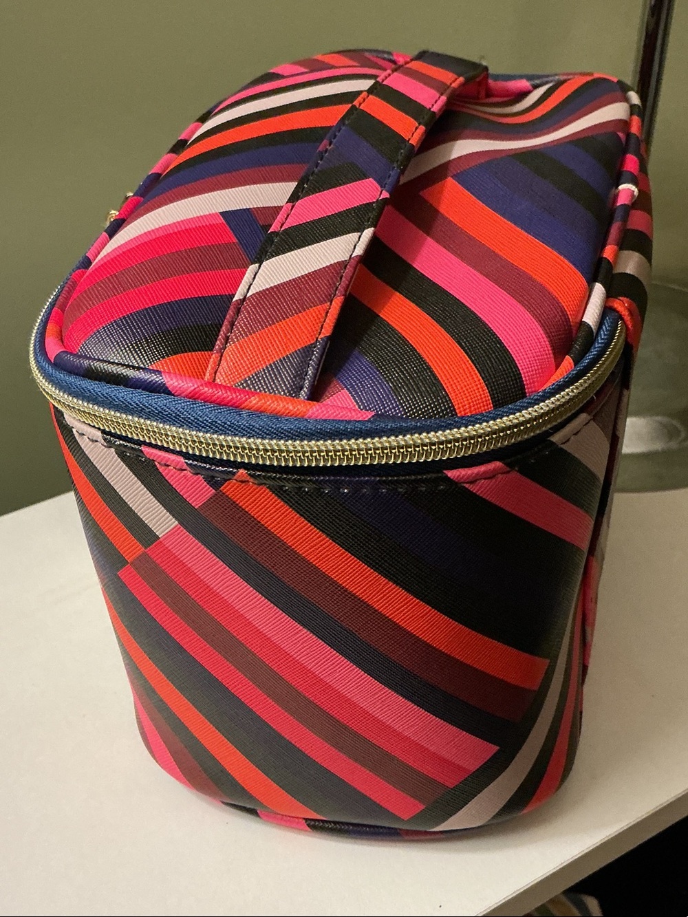 Trina Turk NWT Multicolor Striped Cosmetic Case Bag Pink Navy Coral Black White - Picture 3 of 9
